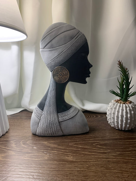 Scultura in resina - Africana