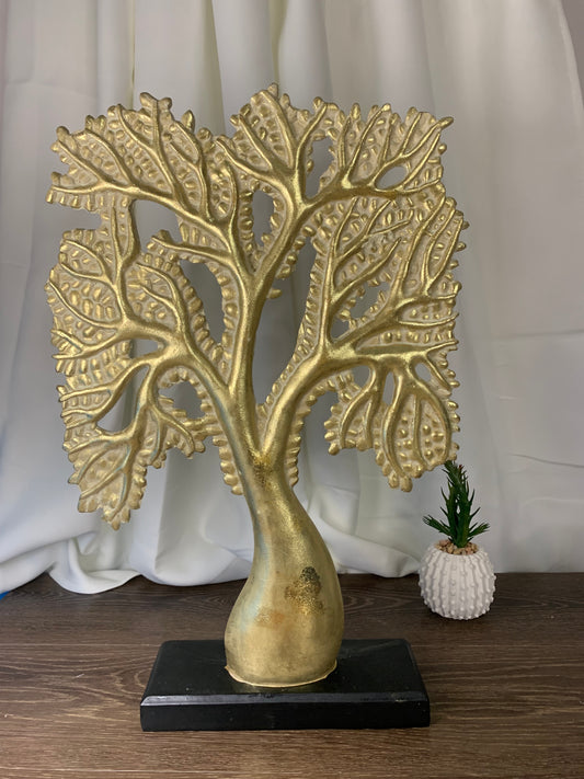 Albero grande della fortuna in oro