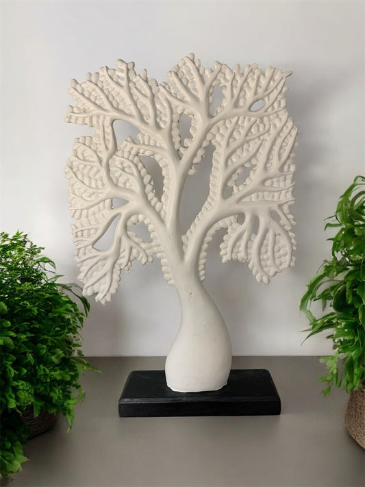 Albero grande della fortuna bianco
